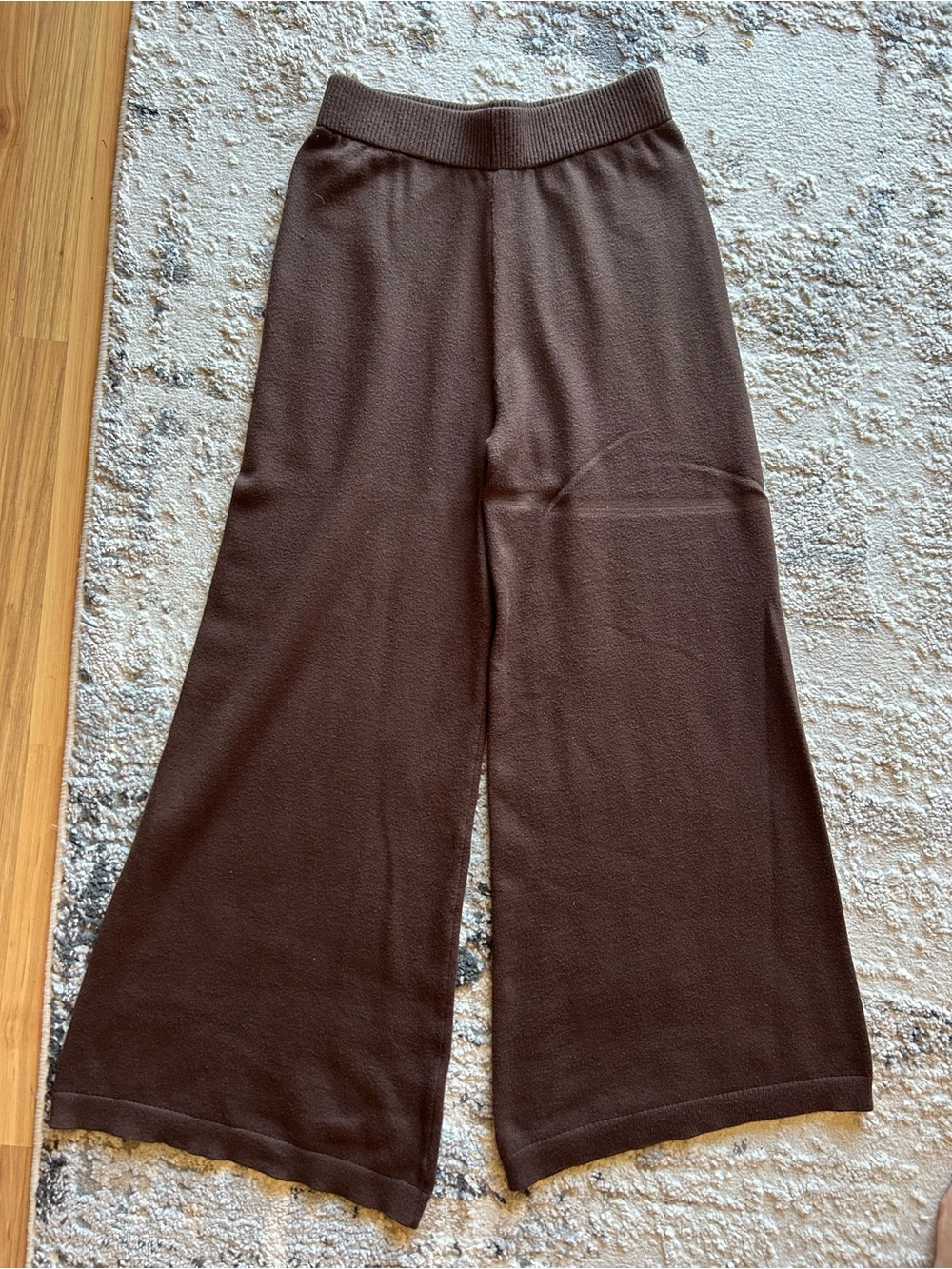 Women’s Wide-Leg Knit Pants in Brown